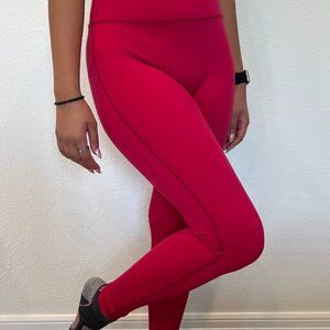 Fabletics fuchsia high waisted leggings, size Medium